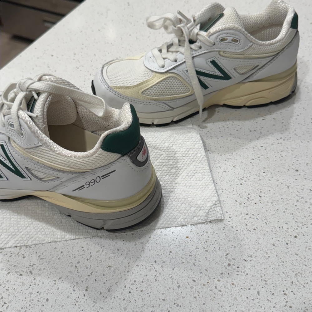 New Balance Women's Cream and Mint Sneakers - Picture 10 of 13